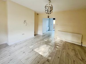 Lounge- click for photo gallery